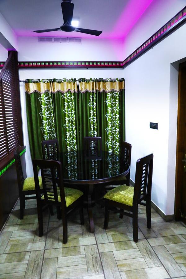 Sri Lakshmi Gardens Otel Thekkady Dış mekan fotoğraf